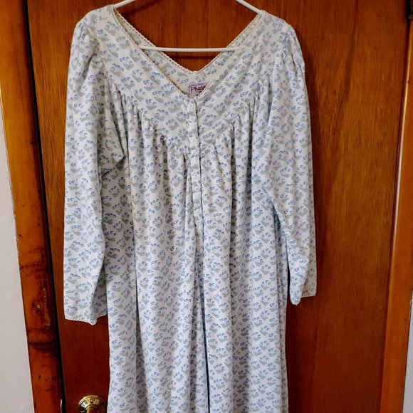 VINTAGE WOMEN'S NIGHTGOWN - FLORAL PATTERN - SIZE LARGE - Picture 1 of 5